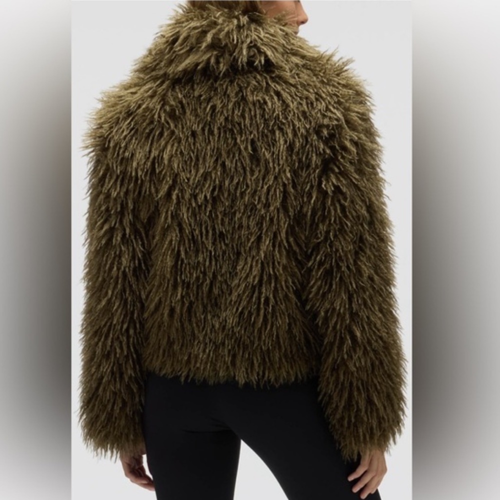 Anthropologie Dark Brown NVLT CROP
FRINGE FAUX FUR COAT sz XS - Picture 8 of 8